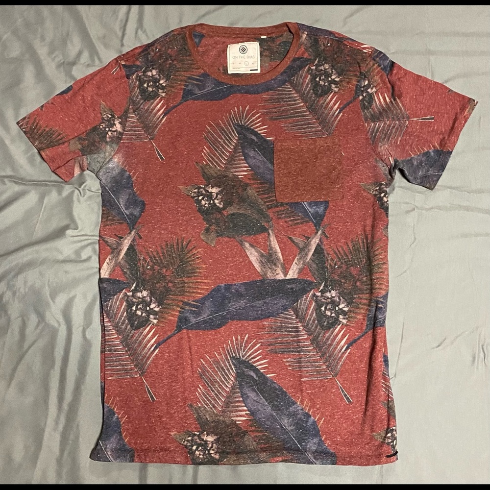 On the Byas Feather Patterned Graphic Tee